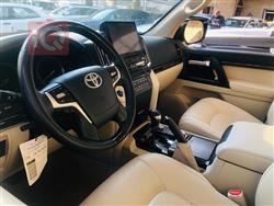 تويوتا لاندكروزر